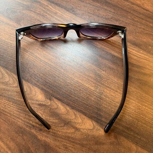 Quay After Hours 125 Sunglasses - Picture 4 of 6